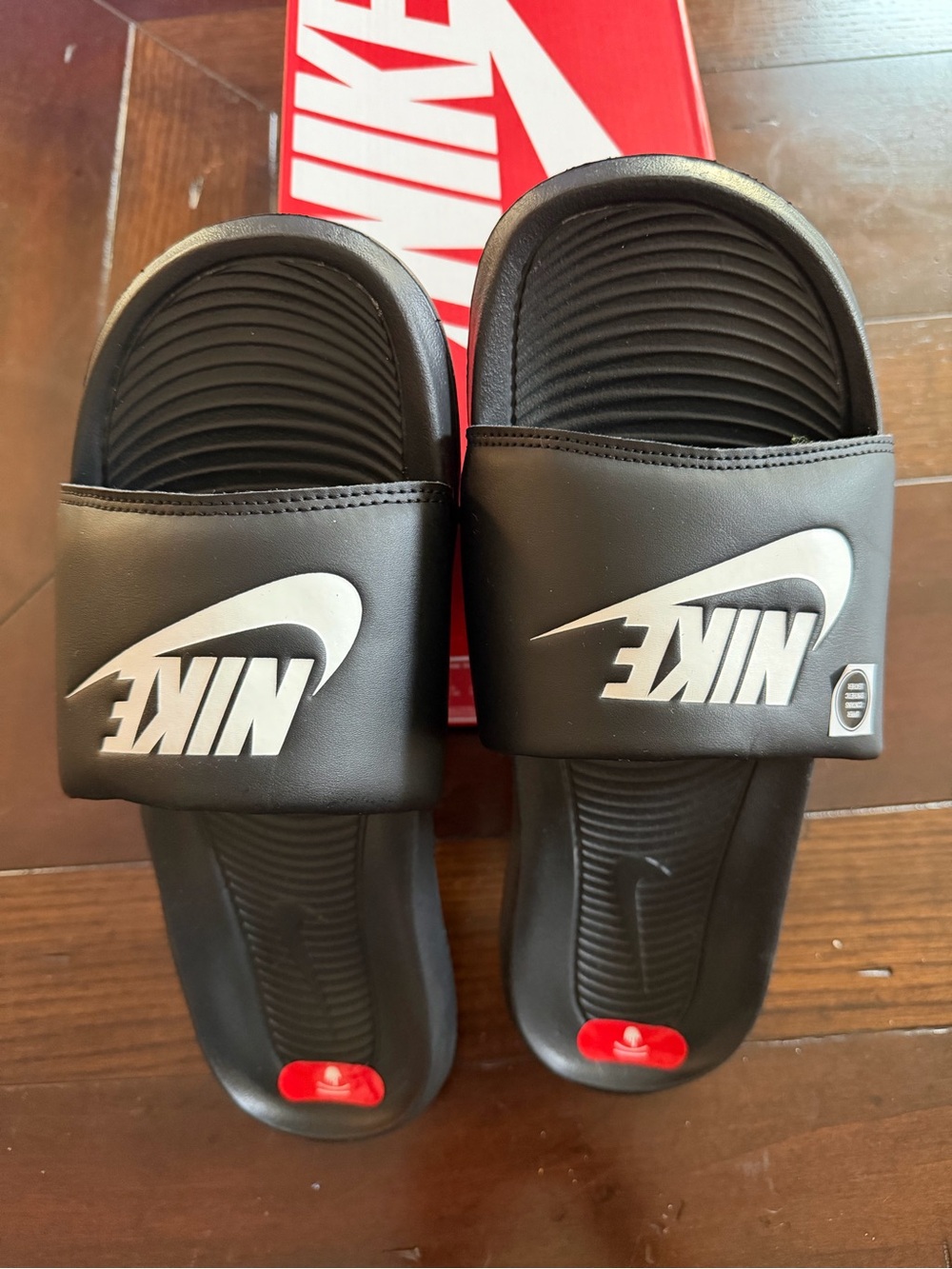 NEW IN BOX Nike Victori Black and White Logo One Slide Sandals - Picture 7 of 7